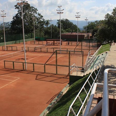 Club Campestre De Bucaramanga Hotell Floridablanca Exteriör bild
