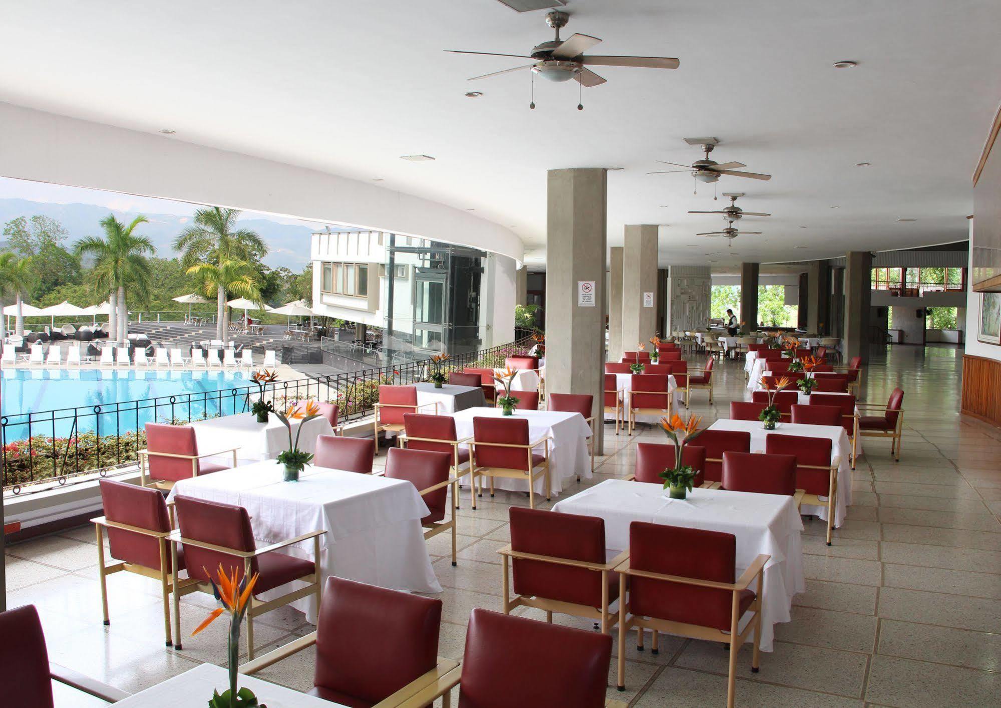 Club Campestre De Bucaramanga Hotell Floridablanca Exteriör bild