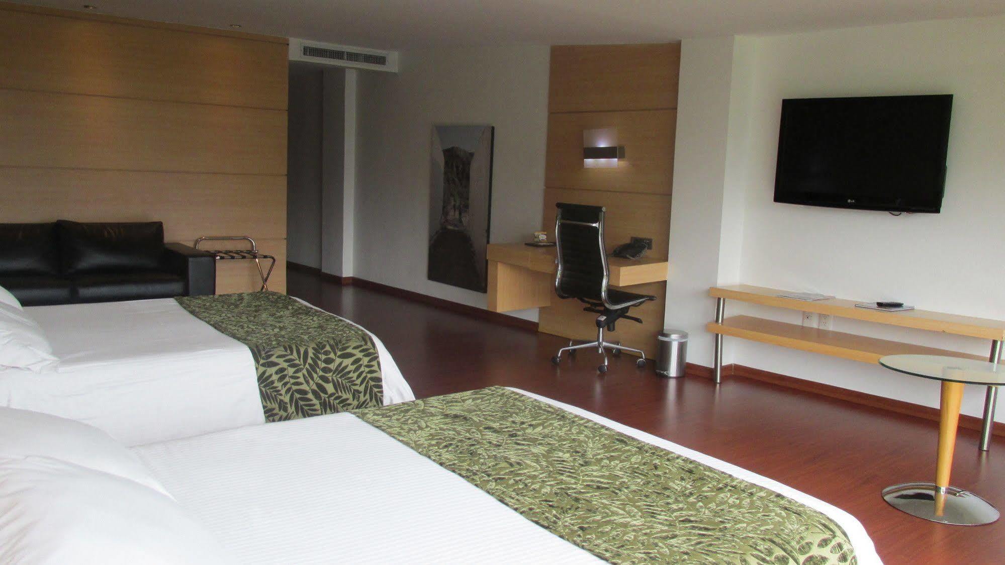 Club Campestre De Bucaramanga Hotell Floridablanca Exteriör bild